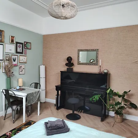 Sfeervolle In Historisch Vlakbij Station