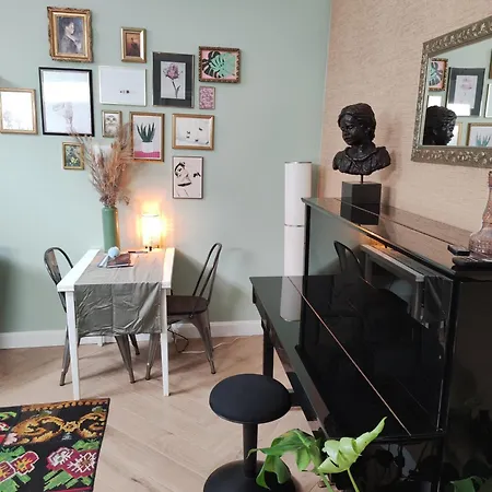 Homestay Sfeervolle In Historisch Vlakbij Station Dordrecht