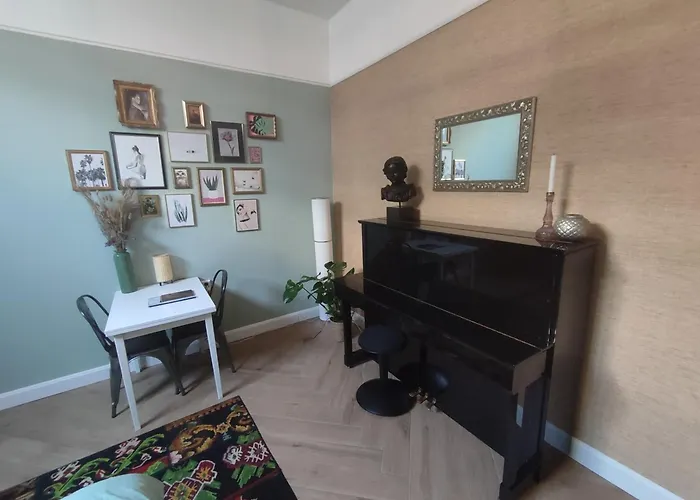 Sfeervolle In Historisch Vlakbij Station * Дордрехт