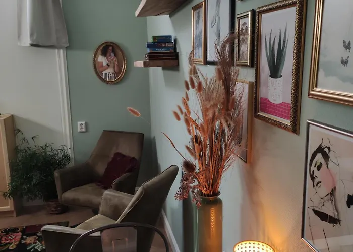 Sfeervolle In Historisch Vlakbij Station