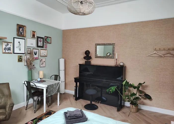 Sfeervolle In Historisch Vlakbij Station