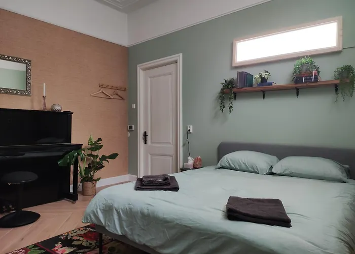 Sfeervolle In Historisch Vlakbij Station *